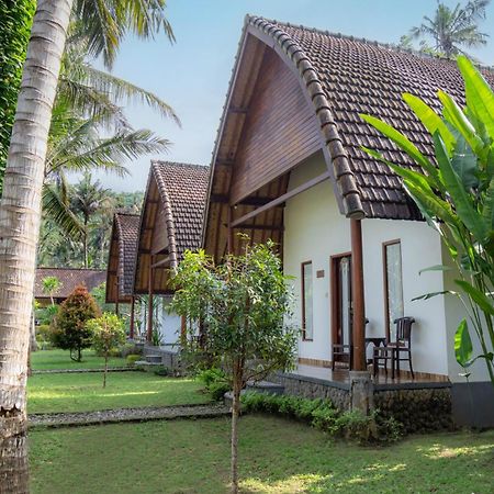 Crystal Bay Villa Sakti Екстериор снимка